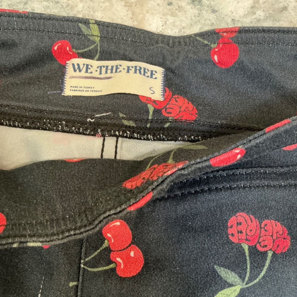 WE THE FREE Cherry Print Flare Jeans Size S Dark Wash UPCYCLED Cherry Patchwork